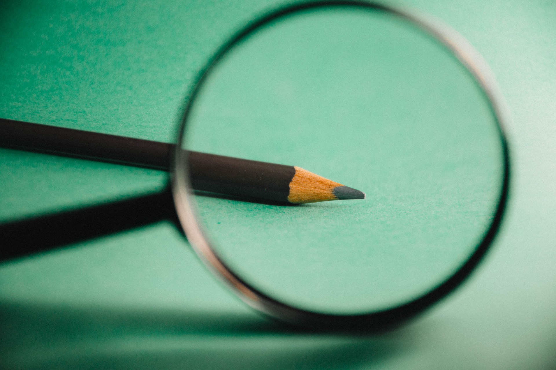 magnifying-glass-5288878_1920